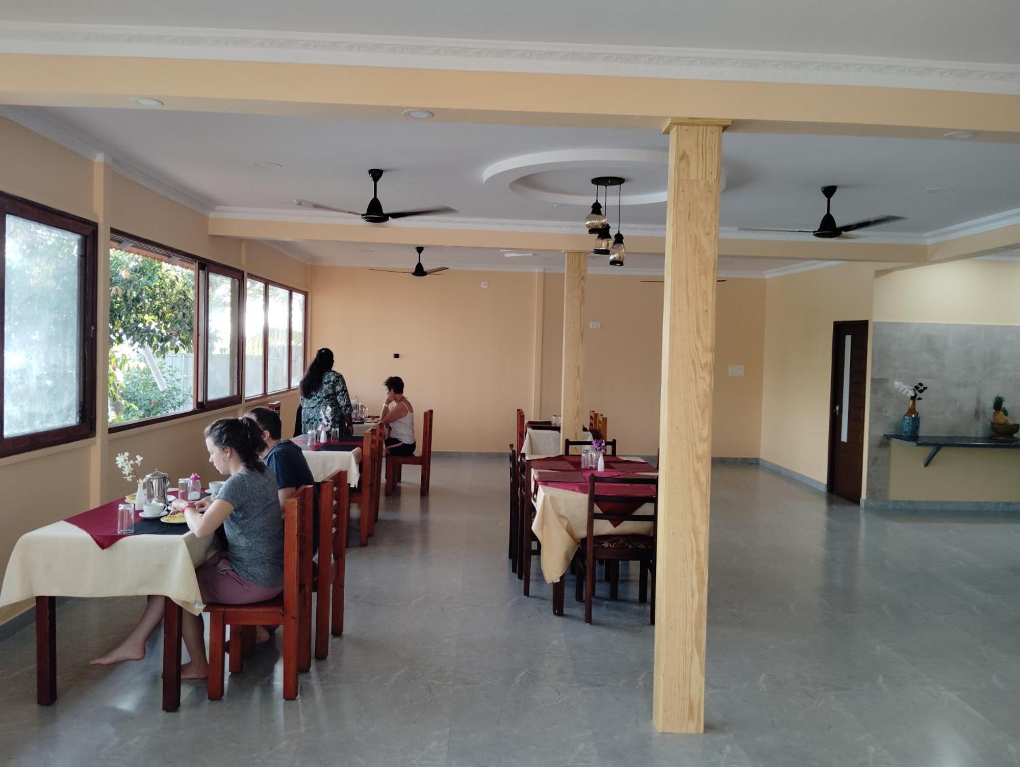 The Lake Paradise Boutique Resort Alappuzha Exterior photo