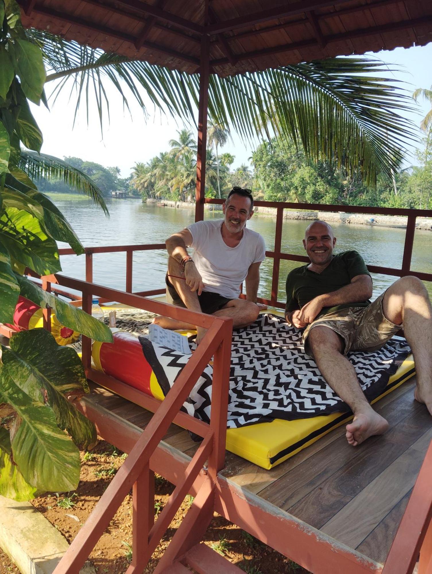 The Lake Paradise Boutique Resort Alappuzha Exterior photo