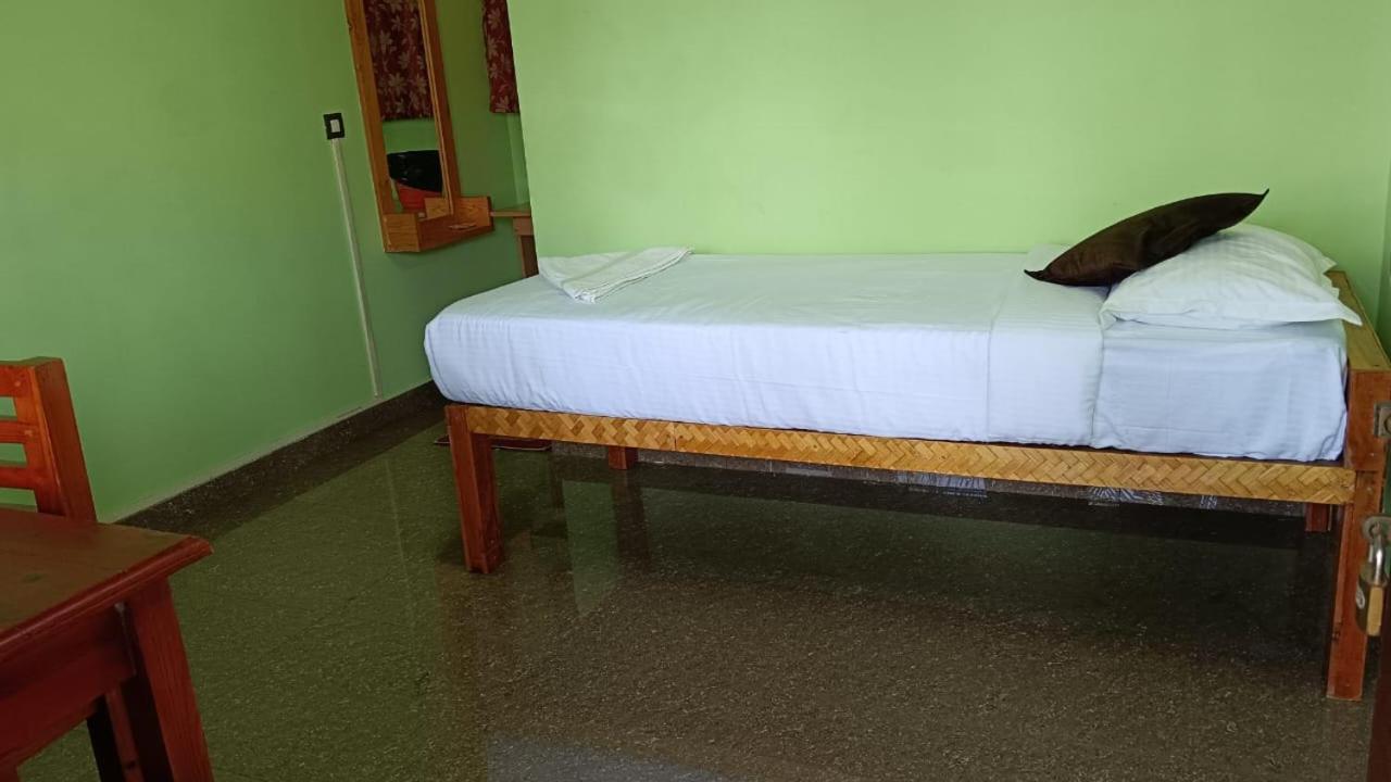 The Lake Paradise Boutique Resort Alappuzha Exterior photo