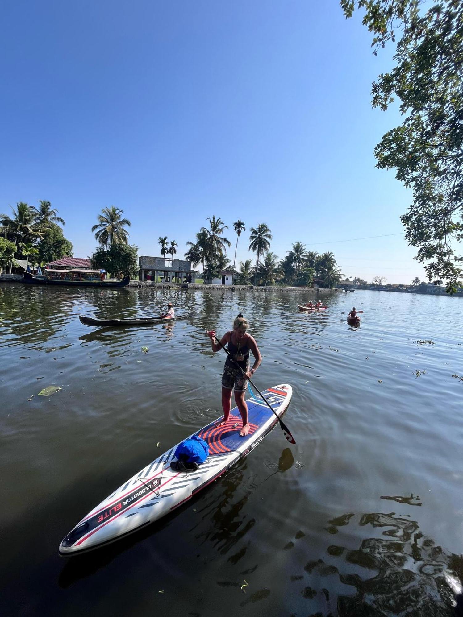 The Lake Paradise Boutique Resort Alappuzha Exterior photo